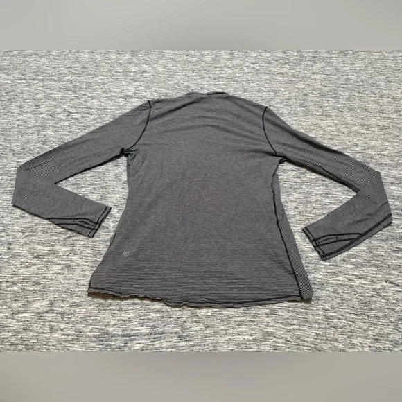 Lululemon Crossed Front Long Sleeve Size Small - Picture 5 of 6